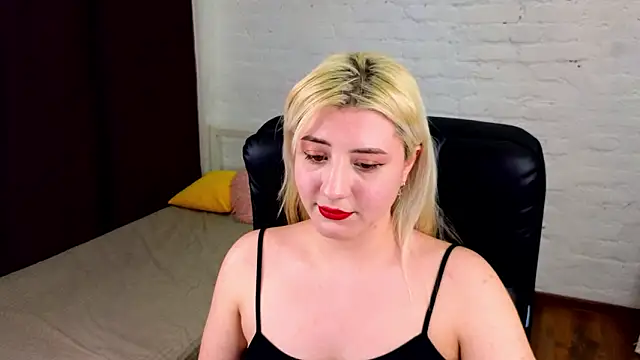 Snapshot of AdaGates chatting on 03-04-26, 03:29 AdaGates online show from 03-04-26, 03:29