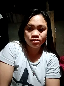 Snapshot of Mayxinh_love chatting on 03-18-26, 10:57 Mayxinh love online show from 03-18-26, 10:57