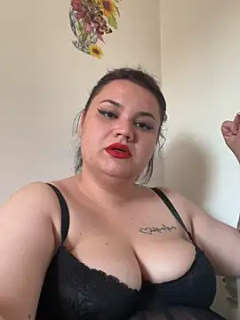 julietalovee online show from 05-04-26, 04:25