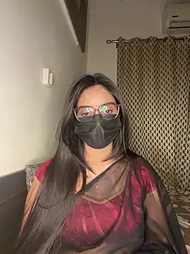 nikki catz online show from 04-20-26, 04:32