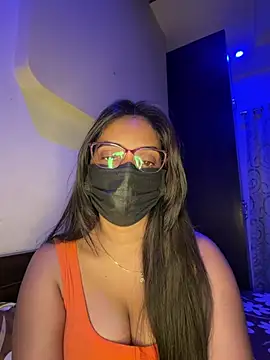 Snapshot of nikki_catz chatting on 06-21-26, 03:58 nikki catz online show from 06-21-26, 03:58