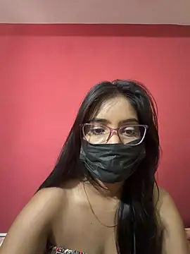 Snapshot of nikki_catz chatting on 06-24-26, 12:15 nikki catz online show from 06-24-26, 12:15