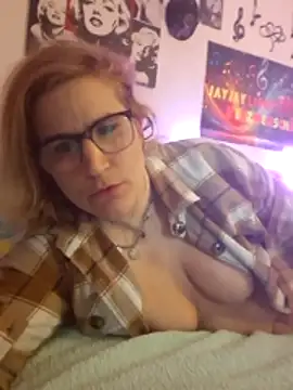 Snapshot of wetlandParadies chatting on 04-05-26, 08:17 wetlandParadies online show from 04-05-26, 08:17