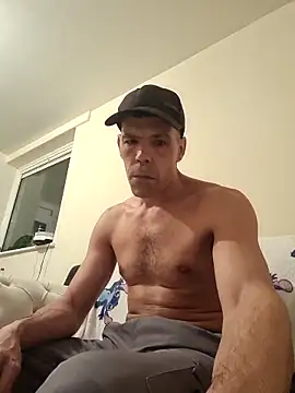 Snapshot of hulllad40 chatting on 03-04-26, 08:15 hulllad40 online show from 03-04-26, 08:15