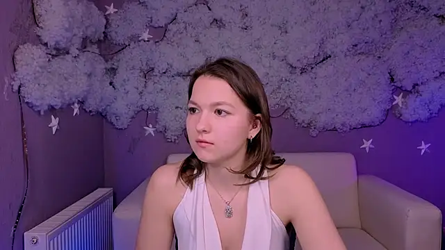Snapshot of liana_best chatting on 04-28-26, 02:38 liana best online show from 04-28-26, 02:38