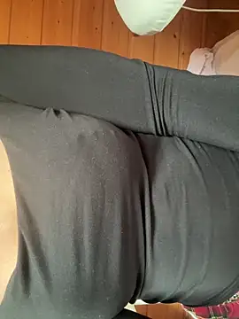 lena-smile683 online show from 03-21-26, 01:48