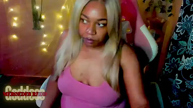 Goddess MercedesRedd online show from 06-19-26, 02:32