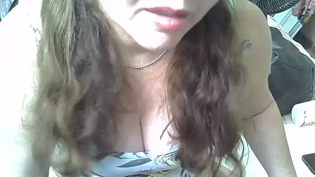 Ruiva40tona online show from 03-16-26, 05:50