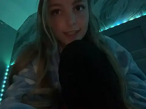 LusciousLailax online show from 04-02-26, 09:23