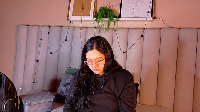 Snapshot of AmatistaSky__ chatting on 06-04-26, 11:38 AmatistaSky online show from 06-04-26, 11:38