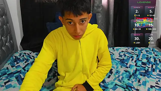 gomitaboy1 online show from 03-09-26, 07:29