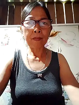 Snapshot of Sky-rain98 chatting on 05-10-26, 06:18 Sky-rain98 online show from 05-10-26, 06:18