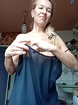 ViktoriaSexi1 online show from 04-02-26, 05:27