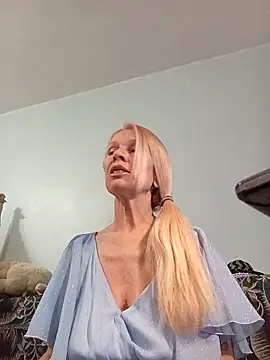 Snapshot of ViktoriaSexi1 chatting on 04-23-26, 04:42 ViktoriaSexi1 online show from 04-23-26, 04:42