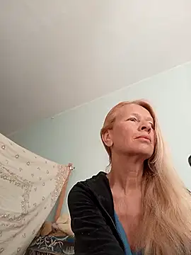 Snapshot of ViktoriaSexi1 chatting on 05-06-26, 04:41 ViktoriaSexi1 online show from 05-06-26, 04:41