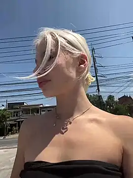 Snapshot of KissAurora_ chatting on 03-13-26, 04:08 KissAurora online show from 03-13-26, 04:08