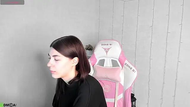 LunaRossaa online show from 04-10-26, 01:44