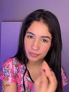 Snapshot of Lucy_engel chatting on 06-05-26, 01:34 Lucy engel online show from 06-05-26, 01:34