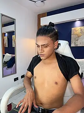 Ikaika Kalani online show from 03-19-26, 01:48