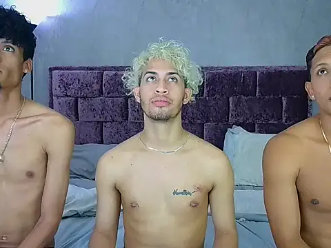 Snapshot of Wild_Squad chatting on 03-24-26, 09:31 Wild Squad online show from 03-24-26, 09:31