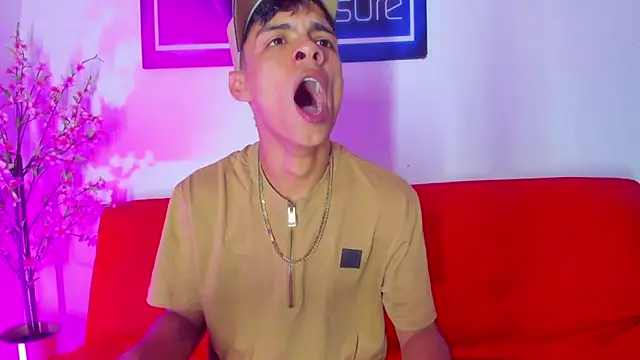 Naughty hot01 online show from 03-05-26, 10:11