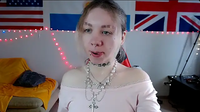 Nica Kawaii online show from 03-12-26, 05:13