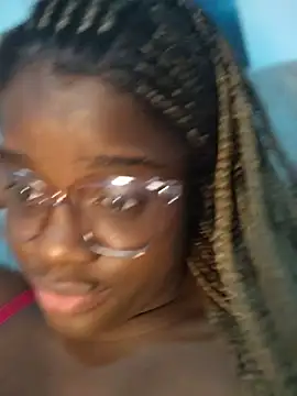 YourLiaa  online show from 03-08-26, 02:04