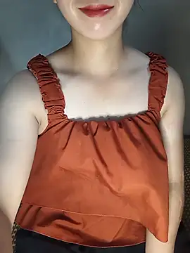 Snapshot of Fiona_2026 chatting on 06-07-26, 02:27 Fiona 2026 online show from 06-07-26, 02:27