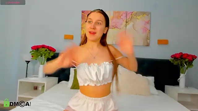 Xenia paradise online show from 04-18-26, 01:09