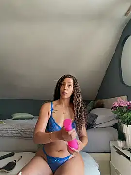 Saskia xx online show from 06-17-26, 09:23