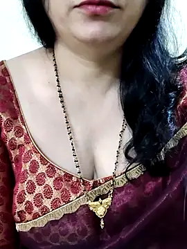 Yazhini-Cam online show from 06-16-26, 01:58