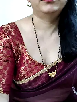 Yazhini-Cam online show from 06-17-26, 02:58