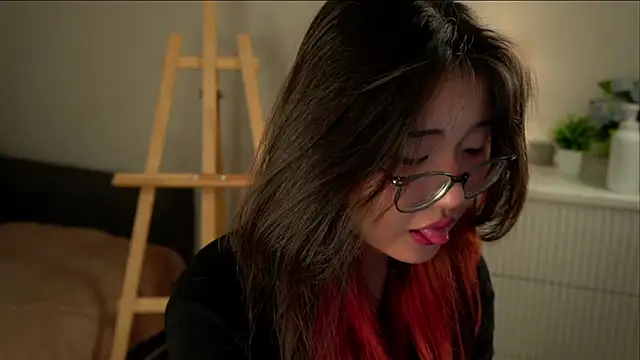 NelleMihalko online show from 03-24-26, 01:16