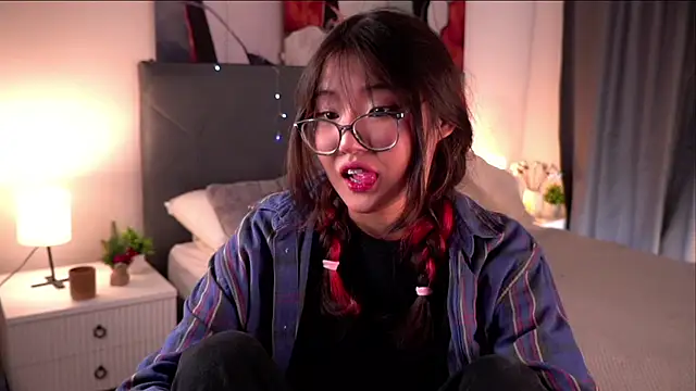 NelleMihalko online show from 04-03-26, 11:08