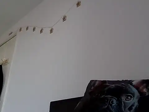 Snapshot of Giullyaxxx chatting on 03-20-26, 02:55 Giullyaxxx online show from 03-20-26, 02:55