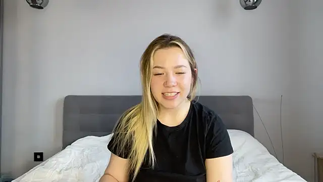 alyrasun online show from 03-26-26, 06:19