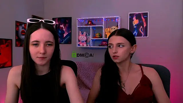 Snapshot of bella_dorn chatting on 06-11-26, 01:20 bella dorn online show from 06-11-26, 01:20