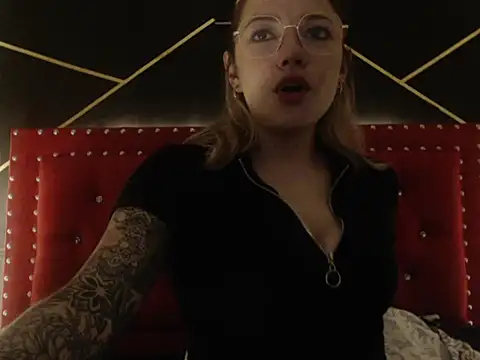 danielawidx online show from 03-08-26, 01:47