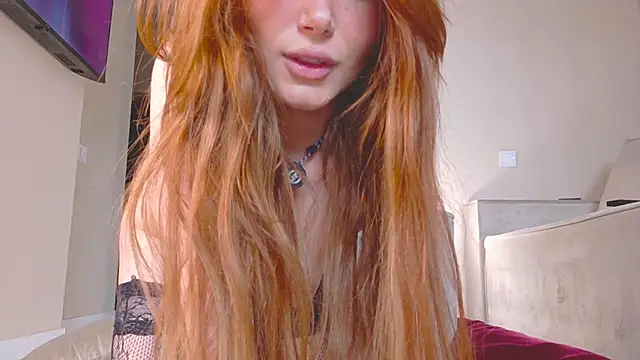Snapshot of Mariiamellaa chatting on 06-19-26, 11:58 Mariiamellaa online show from 06-19-26, 11:58