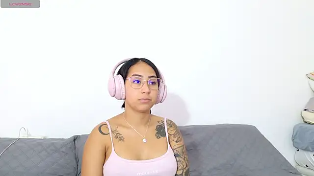 vanessaadol online show from 07-01-26, 10:50