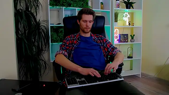 Snapshot of Eddie_Baker chatting on 03-13-26, 10:16 Eddie Baker online show from 03-13-26, 10:16