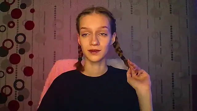 Snapshot of Chrissy_Joyful chatting on 05-18-26, 04:07 Chrissy Joyful online show from 05-18-26, 04:07