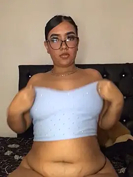 Snapshot of alaana_greey chatting on 03-14-26, 01:44 alaana greey online show from 03-14-26, 01:44