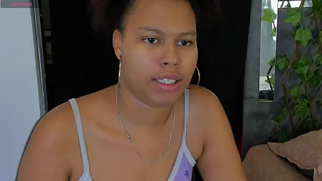 Snapshot of tatianasquirthot chatting on 04-21-26, 01:42 tatianasquirthot online show from 04-21-26, 01:42