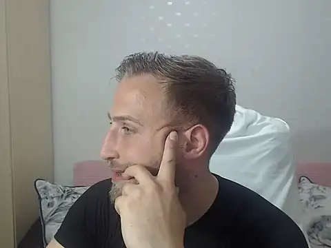 BlondEagleMuscle online show from 05-11-26, 09:12