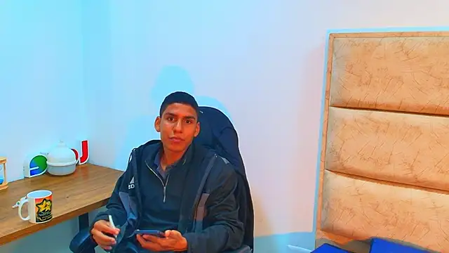 darkknight xx online show from 03-08-26, 08:23