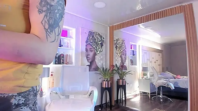 ZoeTaylorl online show from 04-25-26, 11:35