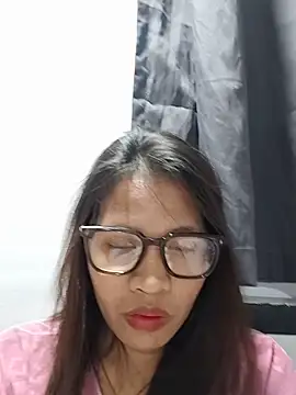 Snapshot of jyannie chatting on 05-24-26, 12:54 jyannie online show from 05-24-26, 12:54