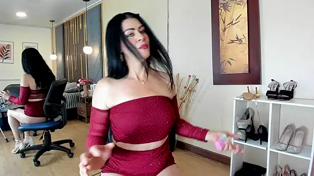 Snapshot of SofiiMontes chatting on 06-10-26, 11:53 SofiiMontes online show from 06-10-26, 11:53