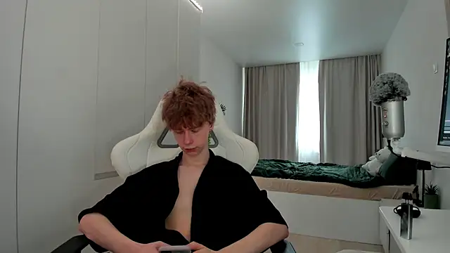 Snapshot of Wawesuc chatting on 03-10-26, 09:36 Wawesuc online show from 03-10-26, 09:36